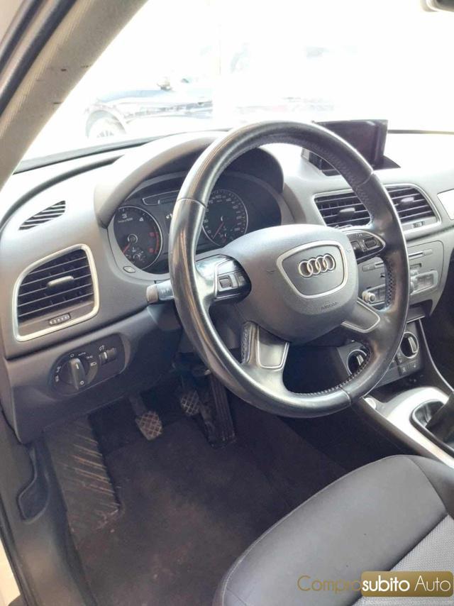 AUDI Q3 2.0 TDI 120 CV (Garanzia 12 Mesi)