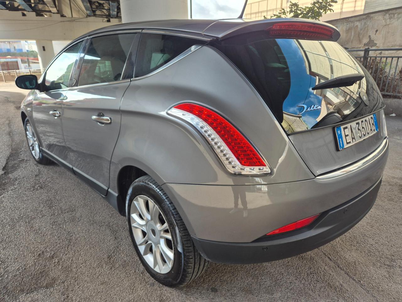 LANCIA DELTA 1.6 M.JET PERFETTA DEL 2010