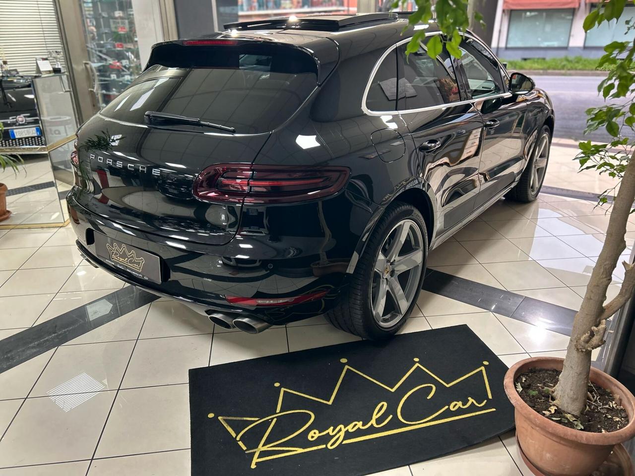 Porsche Macan S