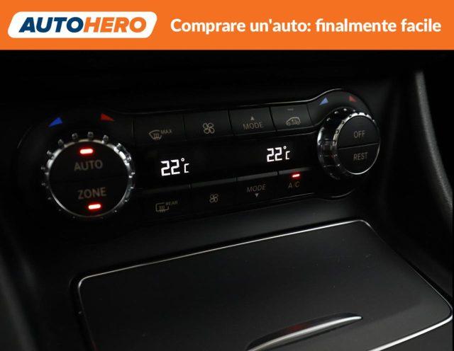 MERCEDES-BENZ GLA 200 Premium
