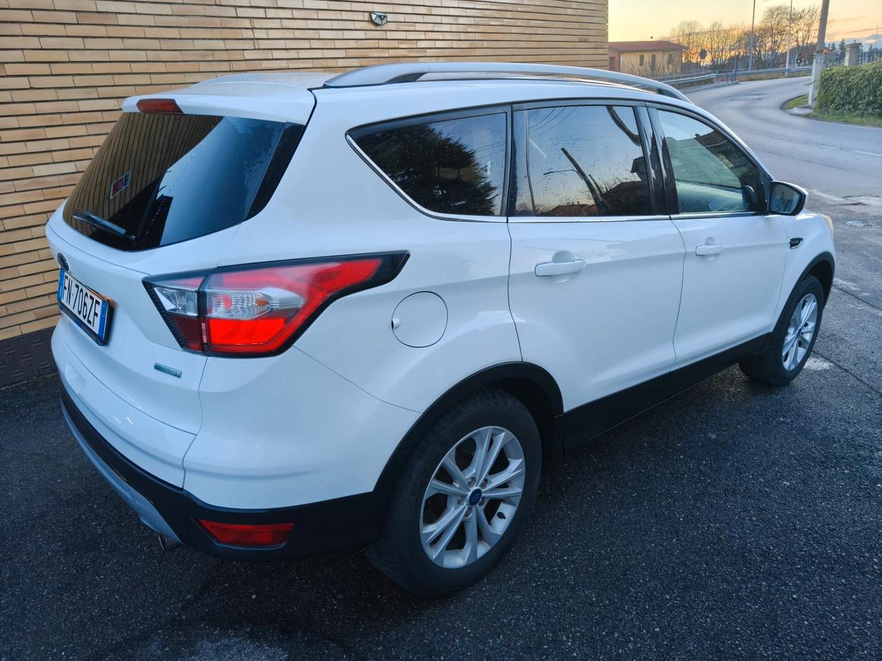 Ford Kuga 1.5 EcoBoost 120 CV S&S 2WD Titanium