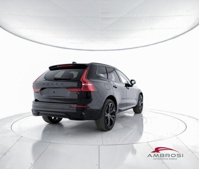 VOLVO XC60 Black Edition T6 AWD Plug-in hybrid Elettrica/Benz