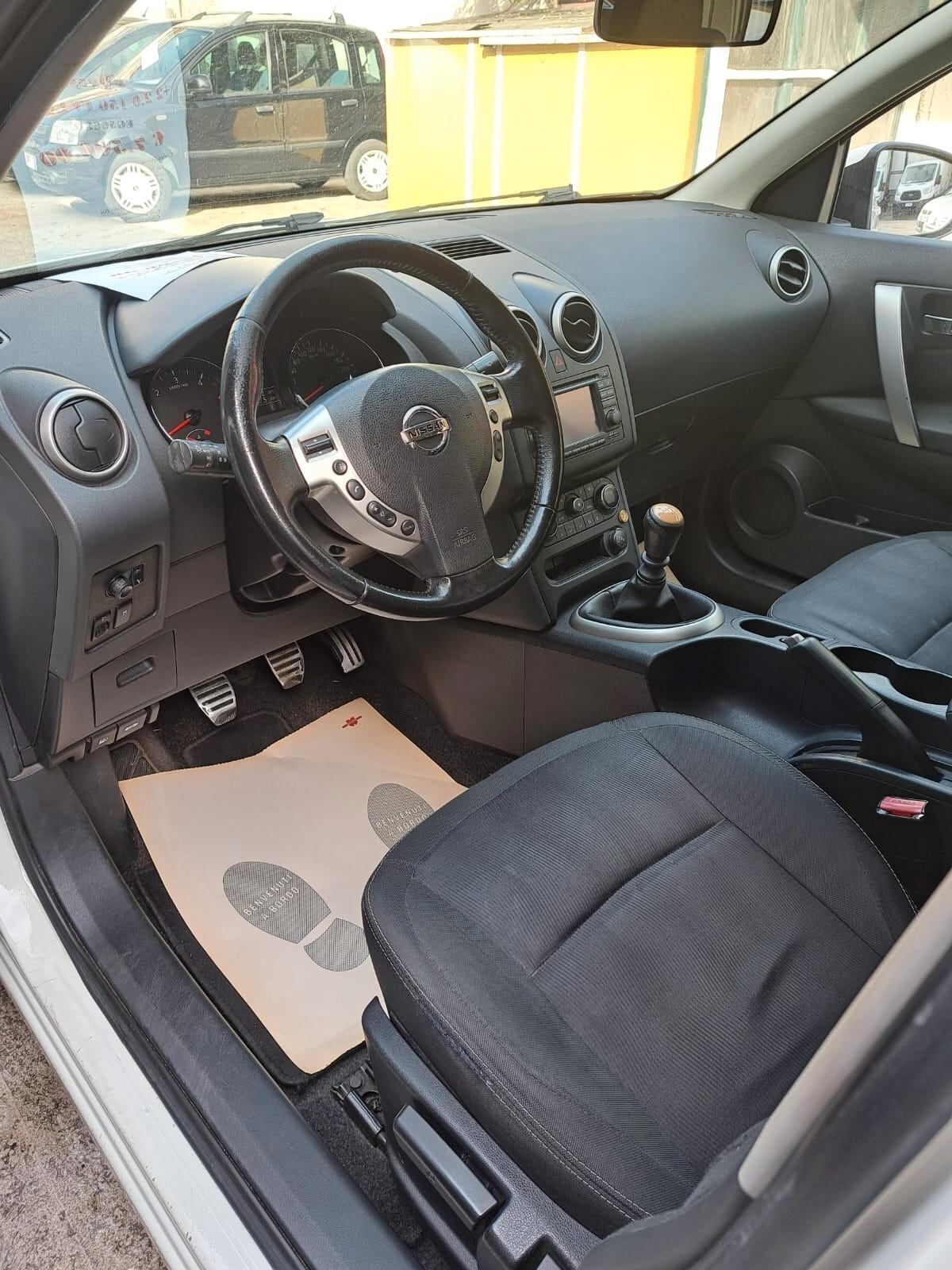 Nissan Qashqai Qashqai 2 2.0 dCi DPF Tekna