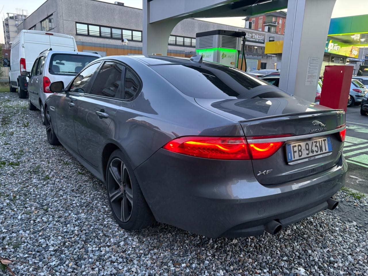 Jaguar XF 3.0 D V6 300 CV aut. R-Sport MOTORE KO