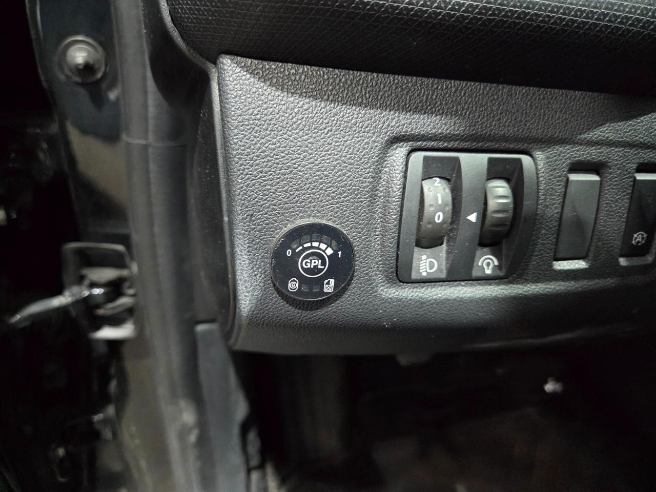 Renault Clio TCe 12V 90 CV GPL Start&Stop 5 porte Energy Duel2