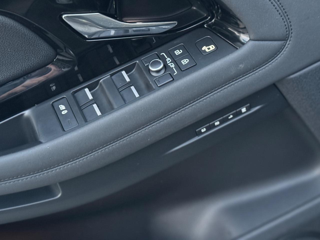 Land Rover Range Evoque 2.0D I4 AWD R-Dynamic