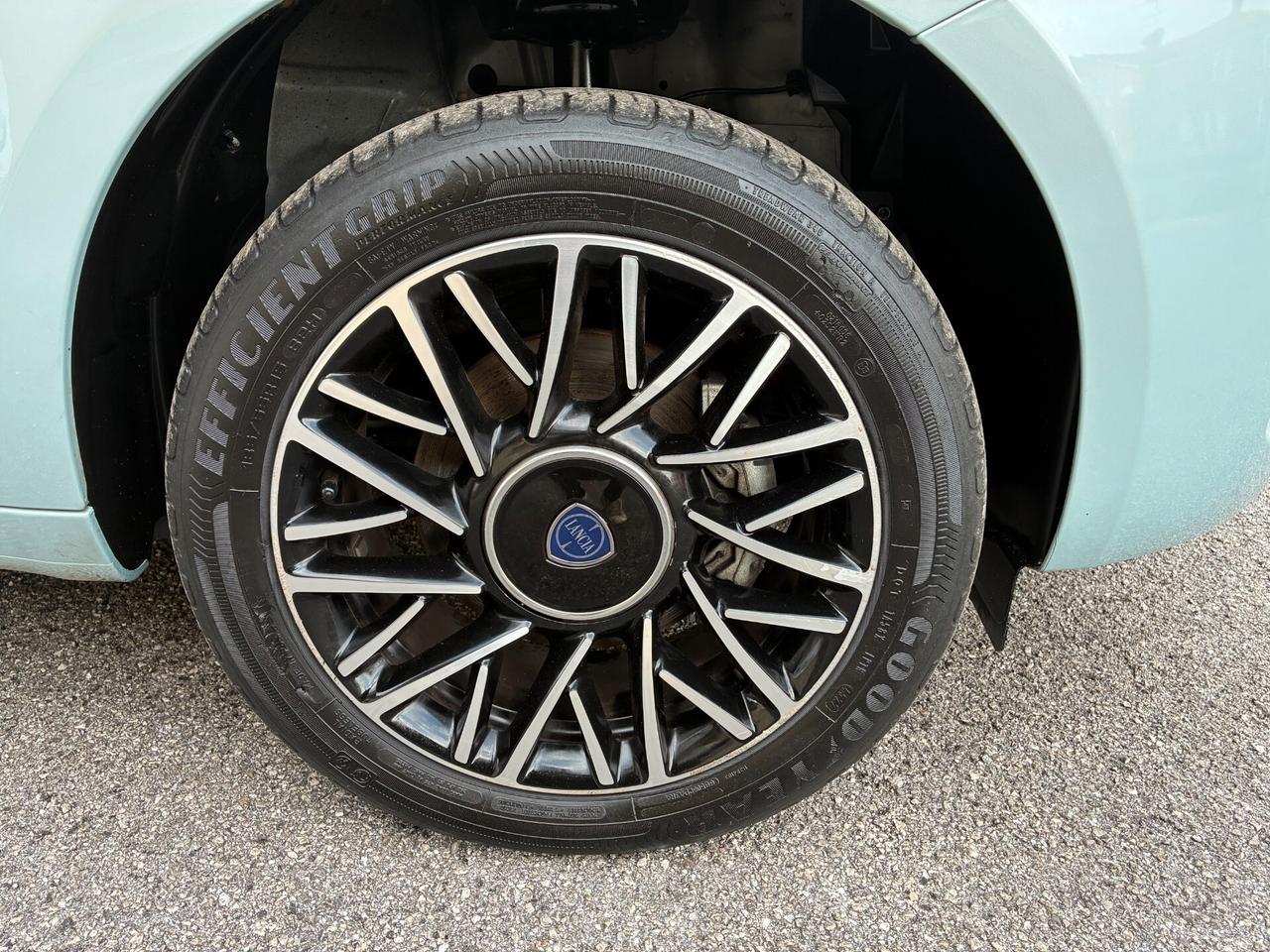 Lancia Ypsilon 1.0 FireFly Hybrid PLATINO