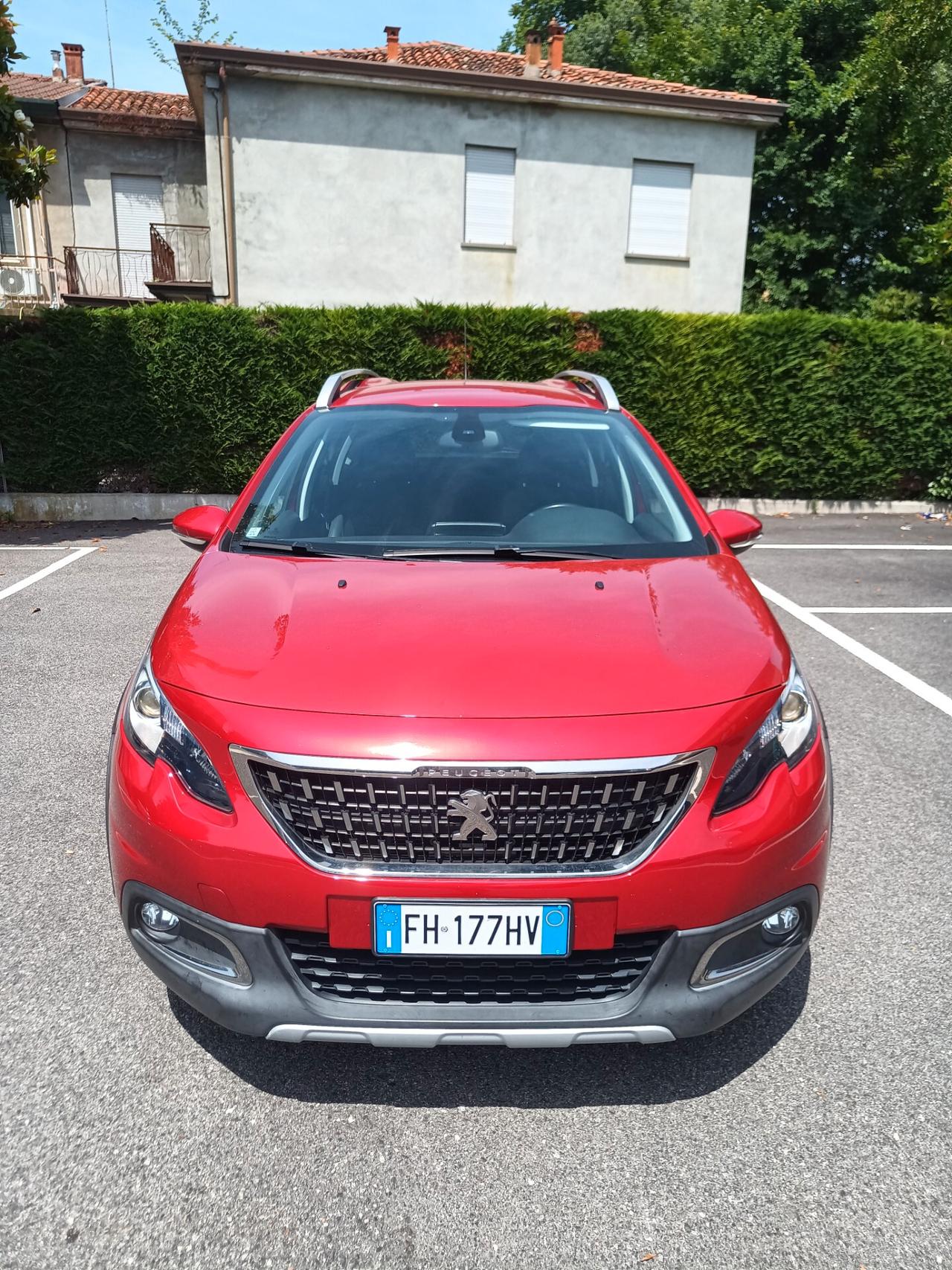 Peugeot 2008 BlueHDi 100 Allure