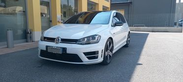 Volkswagen Golf 7 Benzina cc. 2.000 Modello R 300 CV. Trazione Integrale Tetto Apribile Cambio Automatico Paddle al Volante Super Accessoriata.