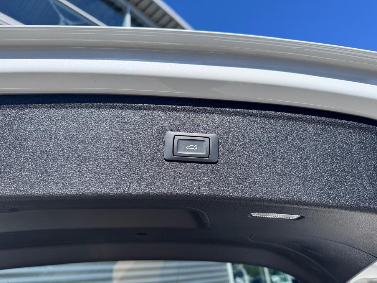 AUDI Q5 50 TFSIe S-TRONIC QUATTRO IDENTITY BLACK