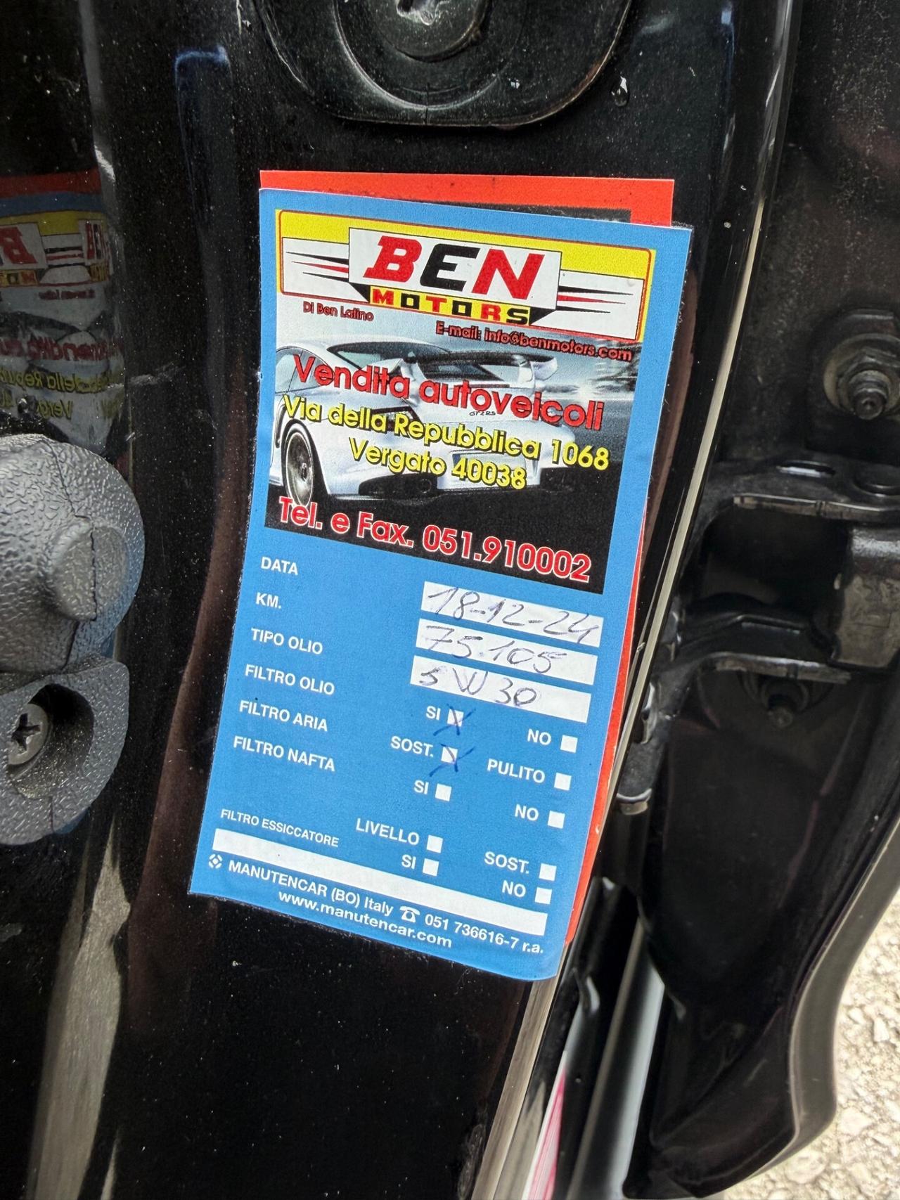 Nissan Juke 1.6 benzina 2012 Tekna 83.000km