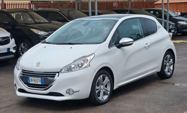 Peugeot 208 1.4 HDi 68 CV 3 porte Allure