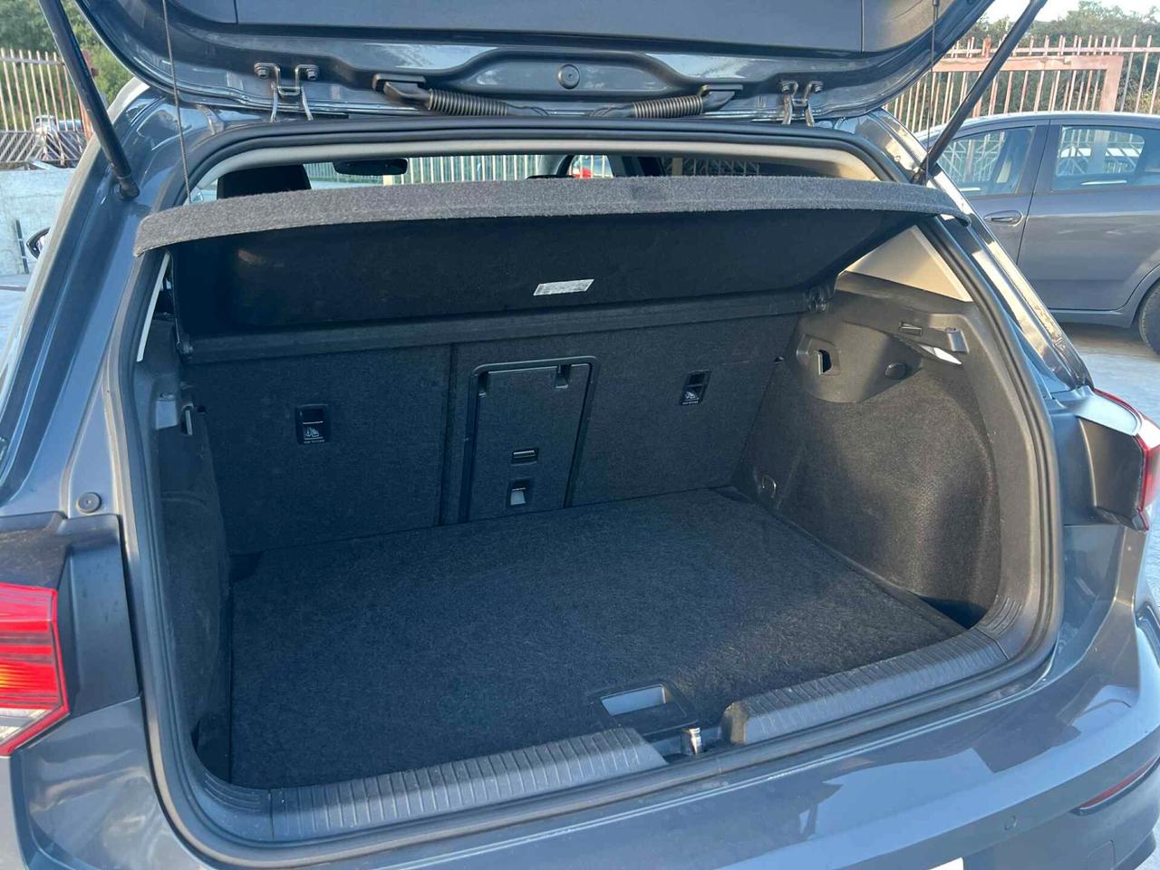 Volkswagen Golf 2.0 TDI DSG 116CV