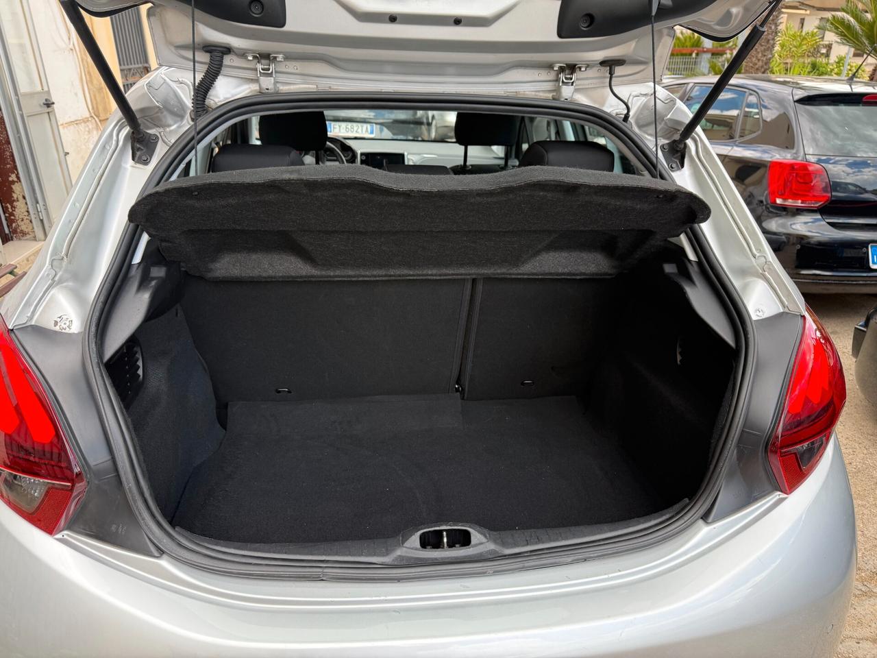 Peugeot 208 PureTech 82 5 porte Allure