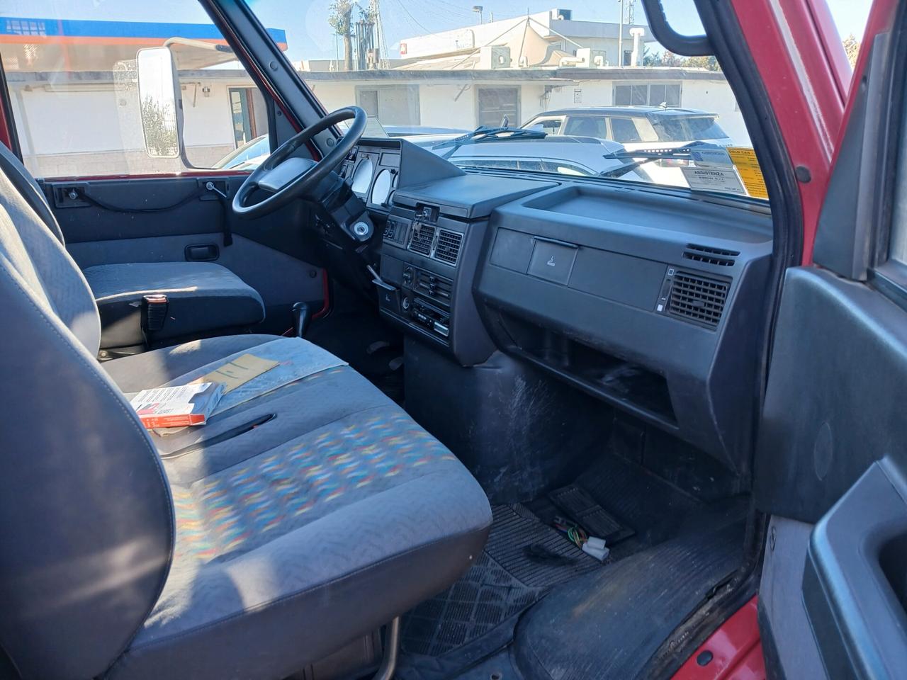 IVECO DAILY 59.12 CON CASSA CONGELATORE