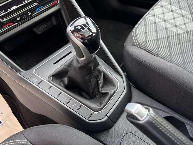 Volkswagen Taigo 1.0 TSI 110 CV R-Line IQ-LED-TETTO-APP CONNECT