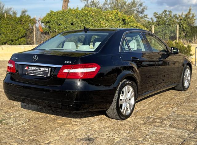 MERCEDES-BENZ E 220 CDI Avantgarde - Solo 87.000 km / 1 propr.