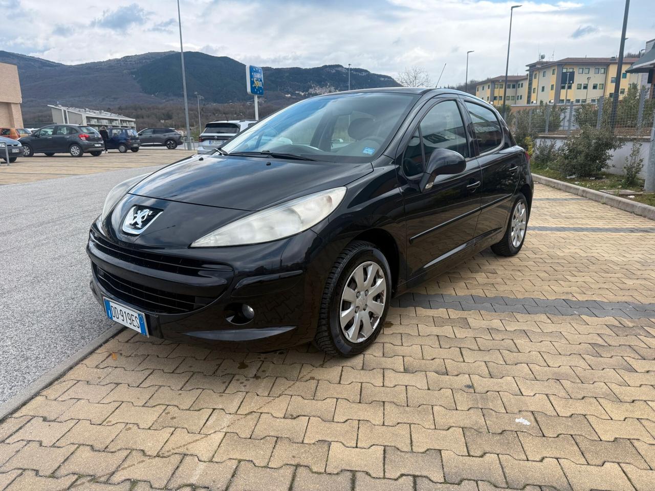 Peugeot 207 1.4 HDi 70CV 5p. X Line
