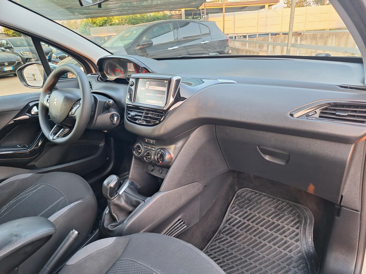 Peugeot 208 1.4 HDi 68 CV 5 porte Active