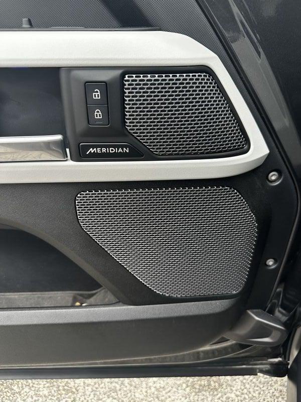 Land Rover Defender 3.0D I6 250 110 X-dynamic SE AWD Autocarro+ Iva detraibile