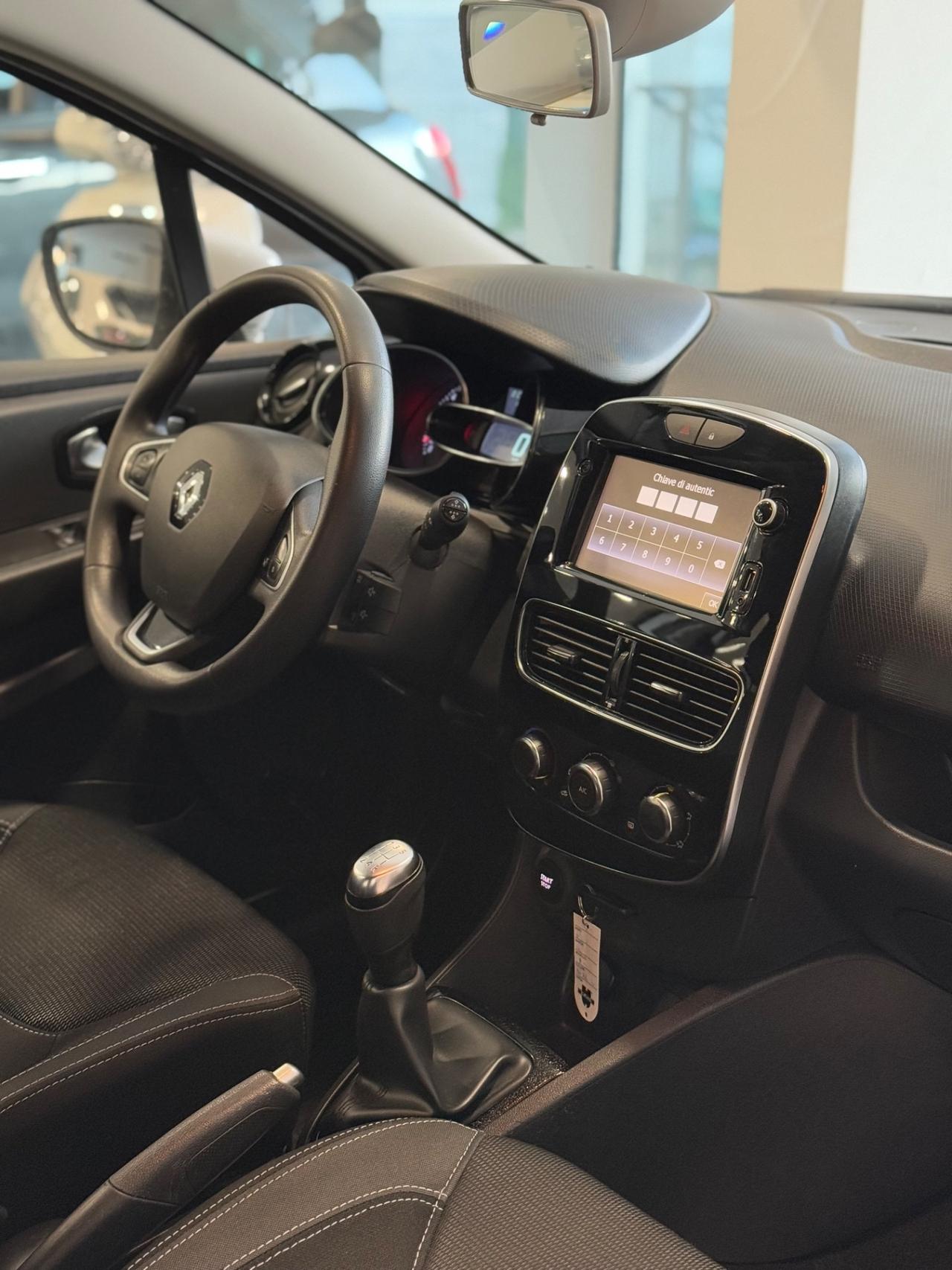 Renault Clio 1.2 75CV 5 porte Zen