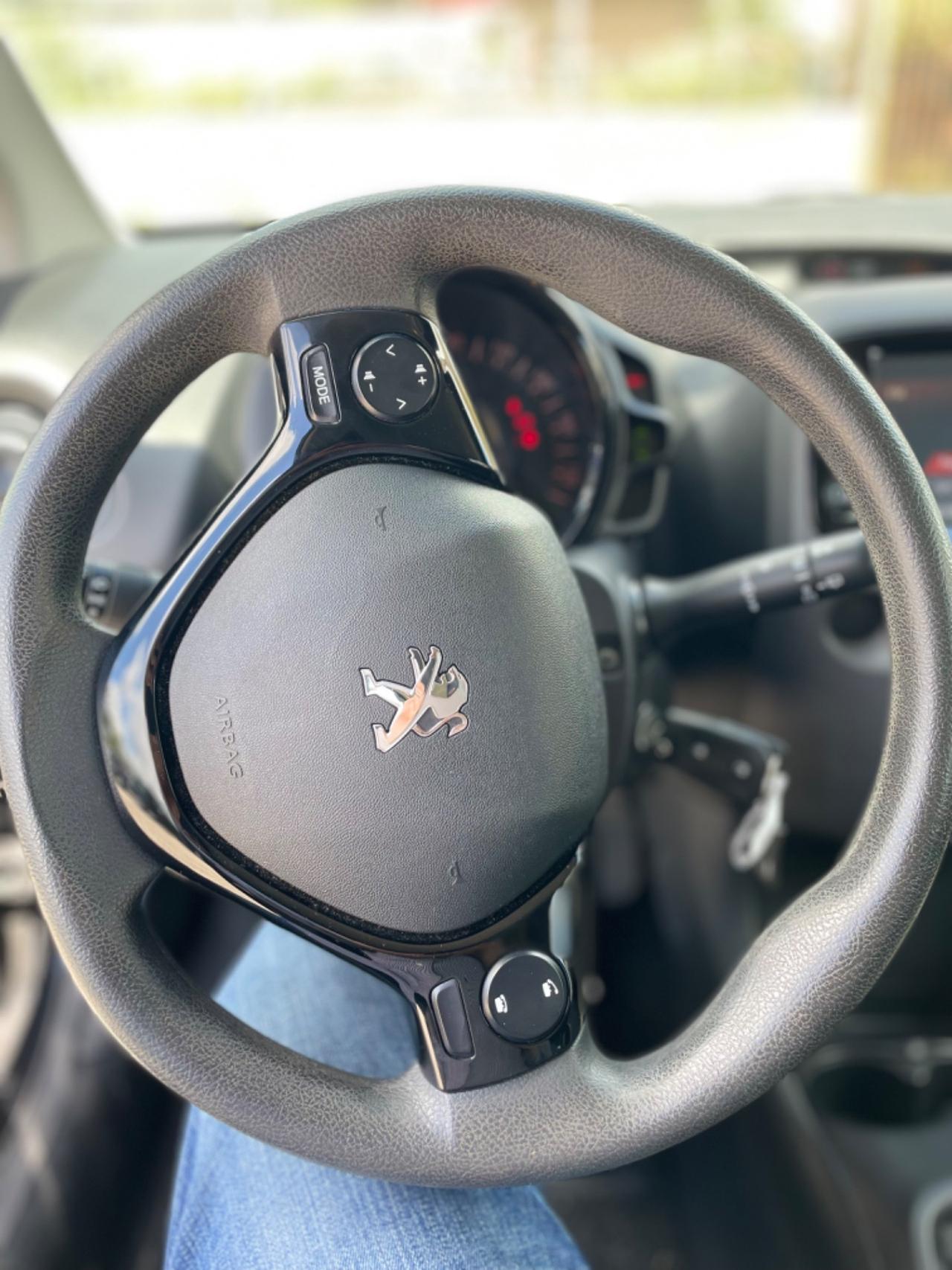 Peugeot 108 VTi 72 S&S 5 porte Allure