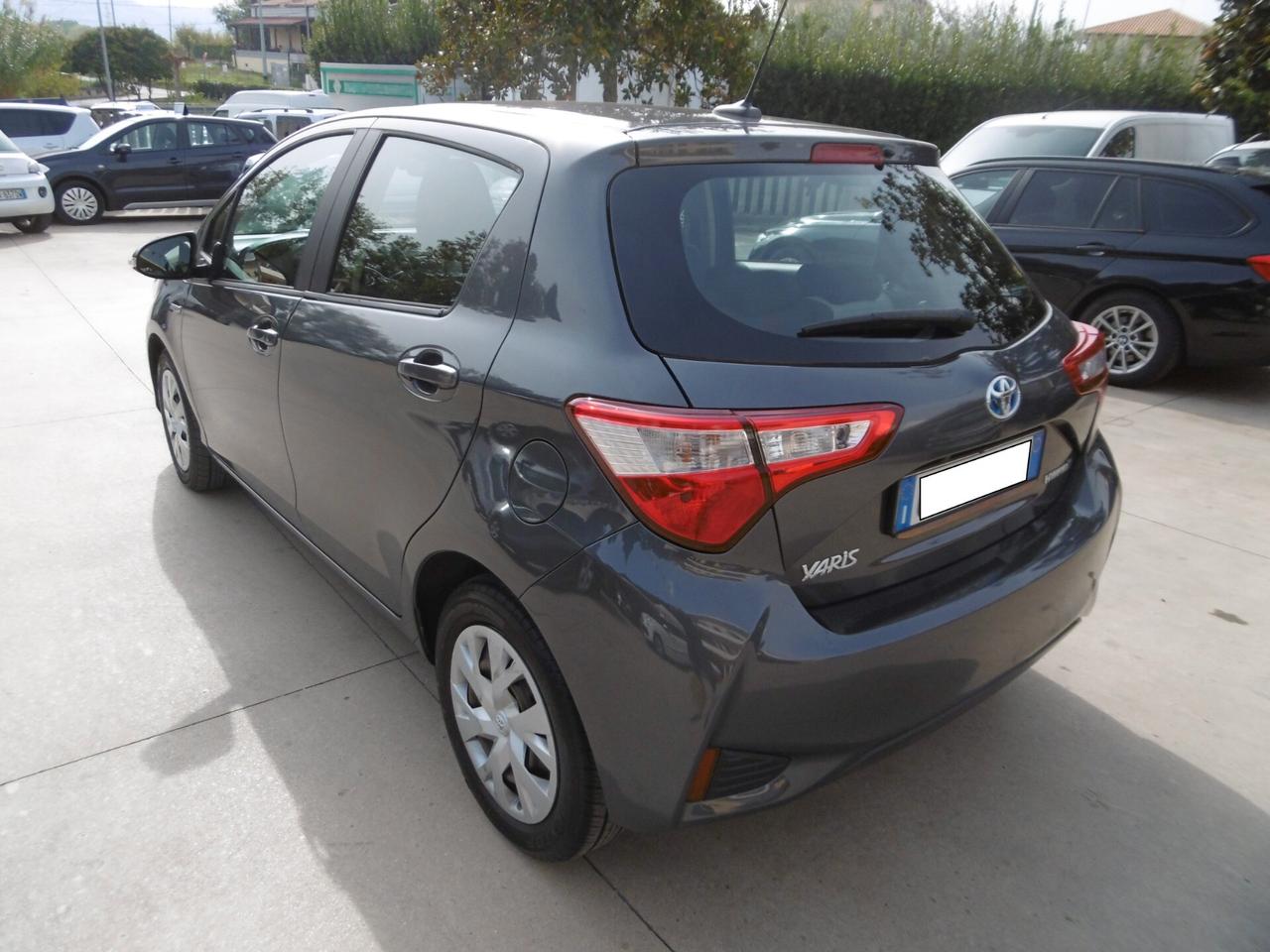 Toyota Yaris 1.5 Hybrid 5 porte Business 31000km