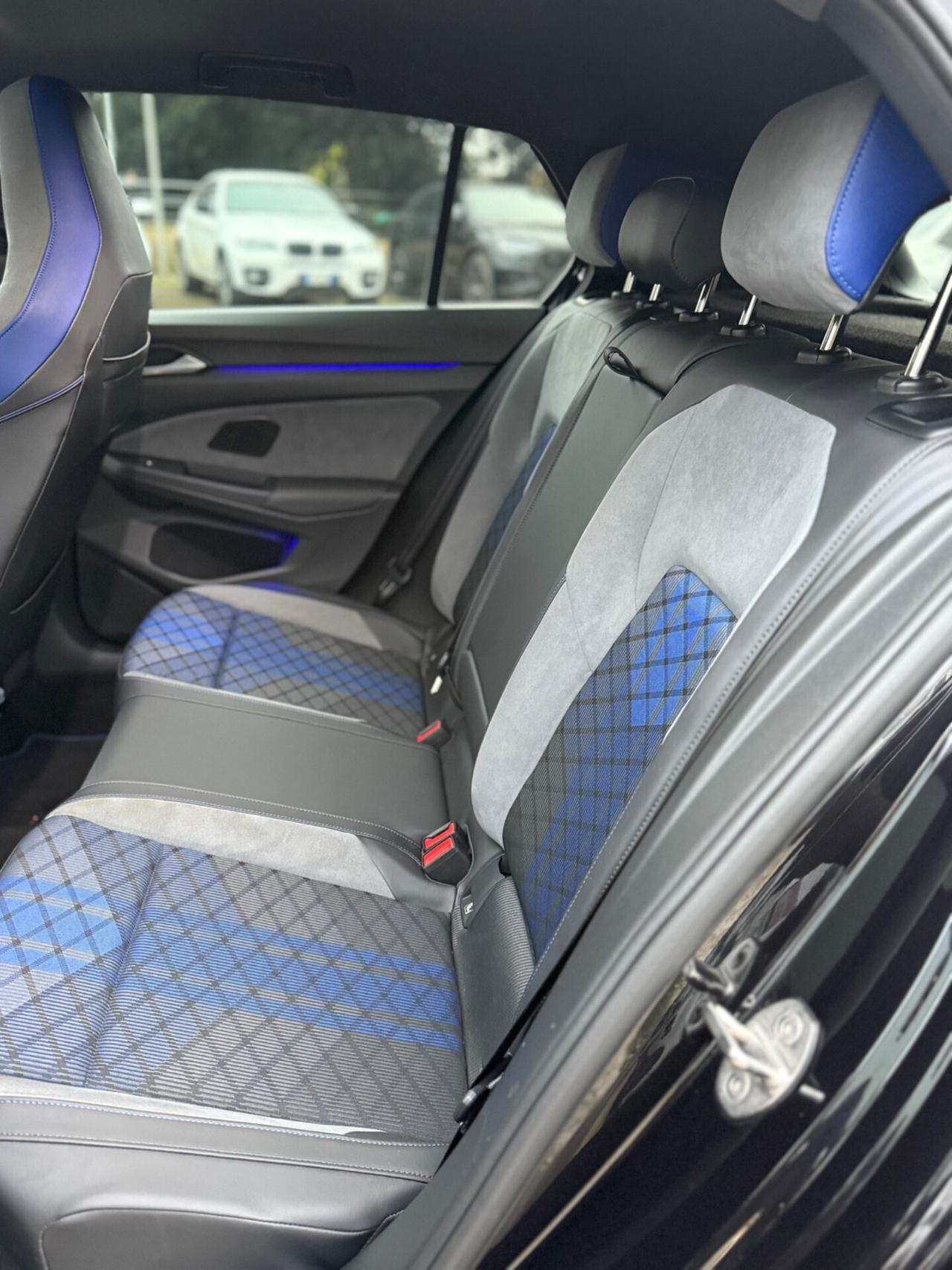 Volkswagen Golf 2.0 TSI R DSG 4Motion