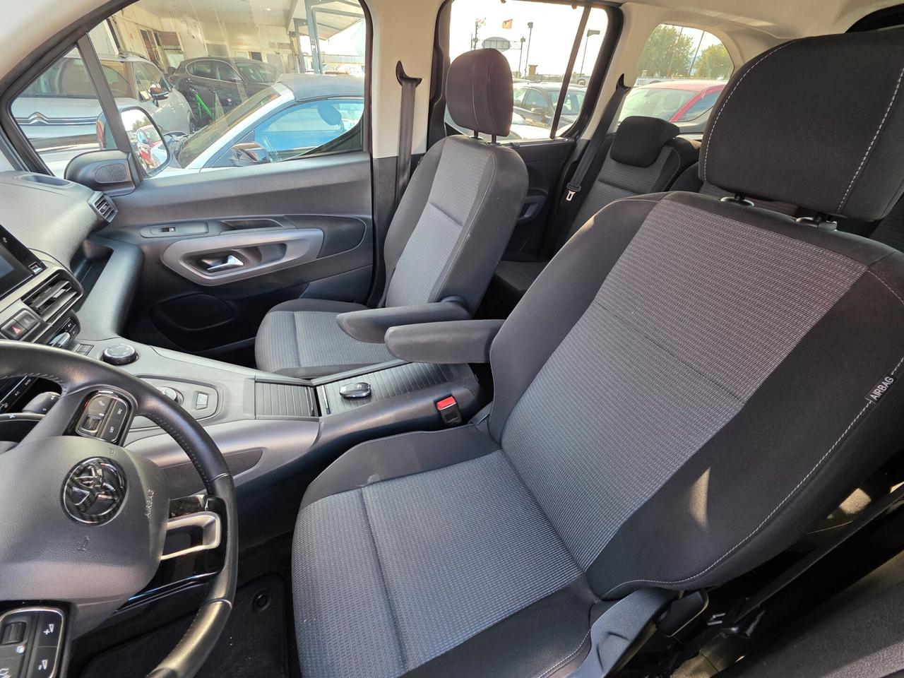 Toyota Proace Proace City Verso 1.2 130 CV S&S Long A/T Luxury