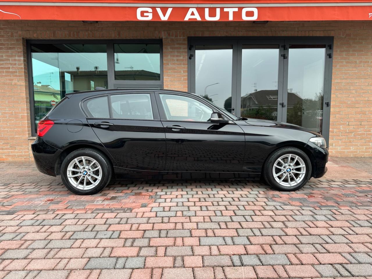 Bmw 116d 5p. Urban