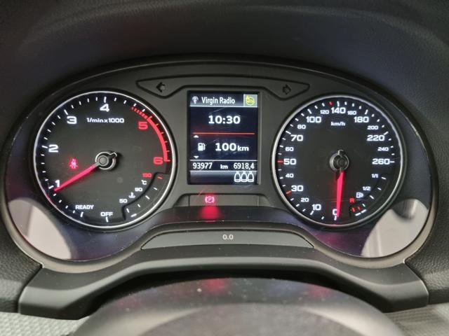 AUDI Q2 30 TDI Identity Black