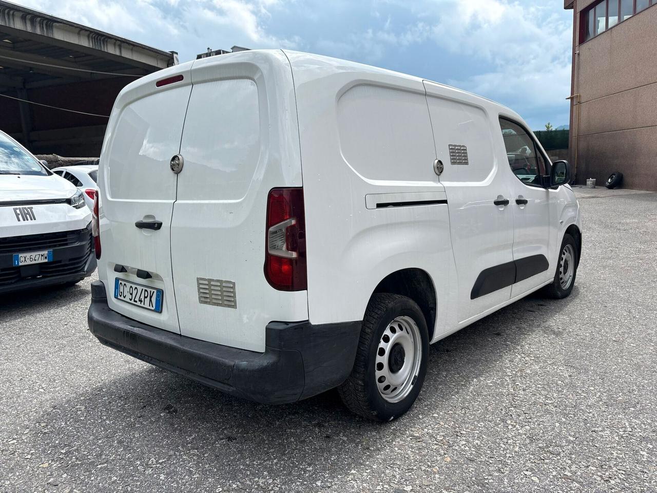 Peugeot Partner BlueHDi 100 PASSO LUNGO 3 POSTI