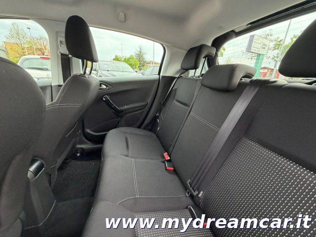 PEUGEOT 208 1° serie PureTech 82 5 porte Allure