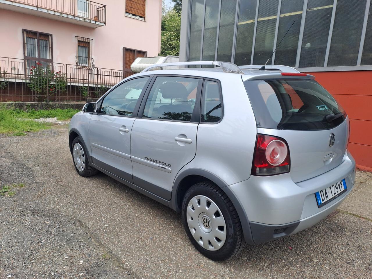 Volkswagen Polo 1.4/69CV TDI 5p. Sportline
