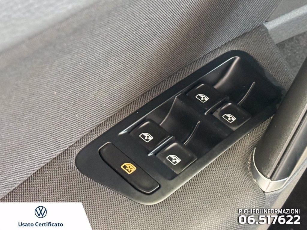 VOLKSWAGEN Golf 5p 1.6 tdi executive 115cv dsg del 2017