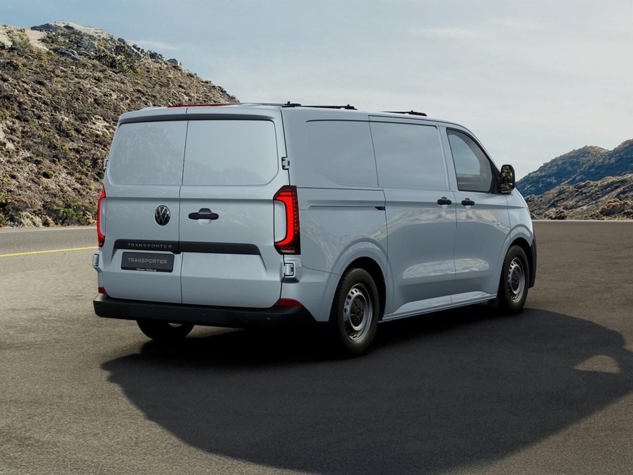 Volkswagen T7 Transporter t7 26 2.0 tdi 150cv l1