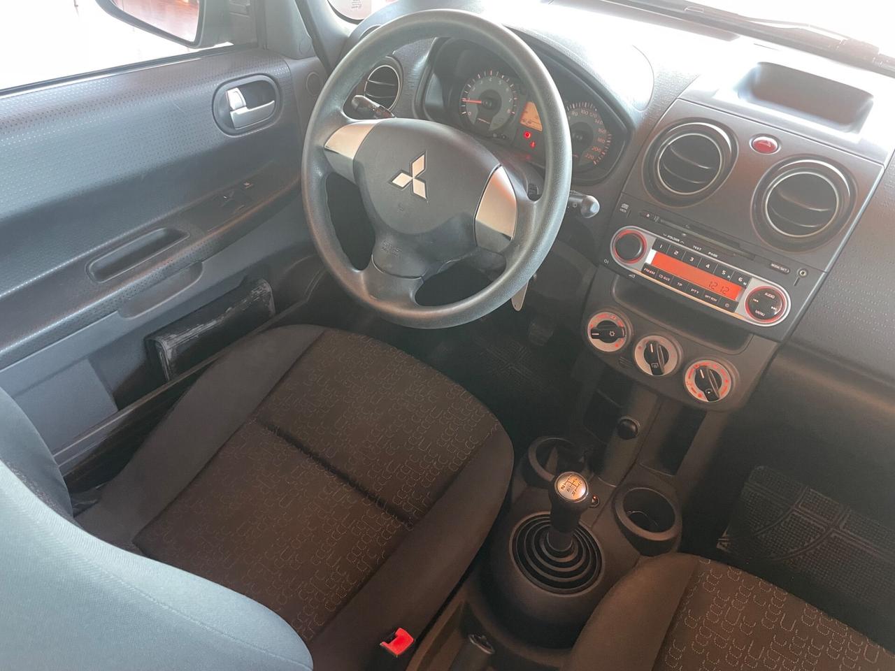 Mitsubishi Colt 1.1 12V 3p.GPL Special Action Model
