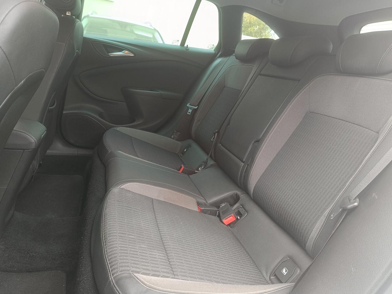 Opel Astra 1.5 CDTI 105 CV Ultimate