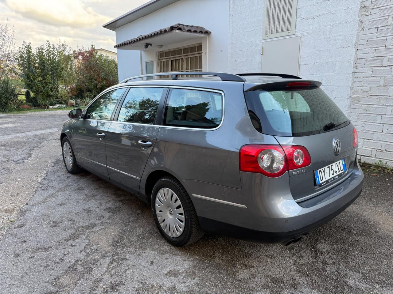 Volkswagen Passat 2.0 TDI Var. Highline