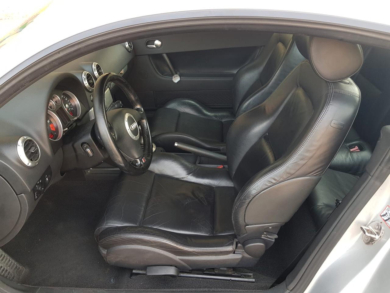 Audi TT Coupé 1.8 T 20V 179 CV cat