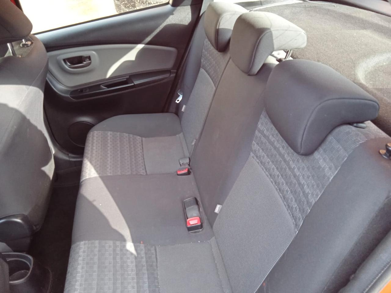 Toyota Yaris 1.4 D-4D 5 porte Lounge