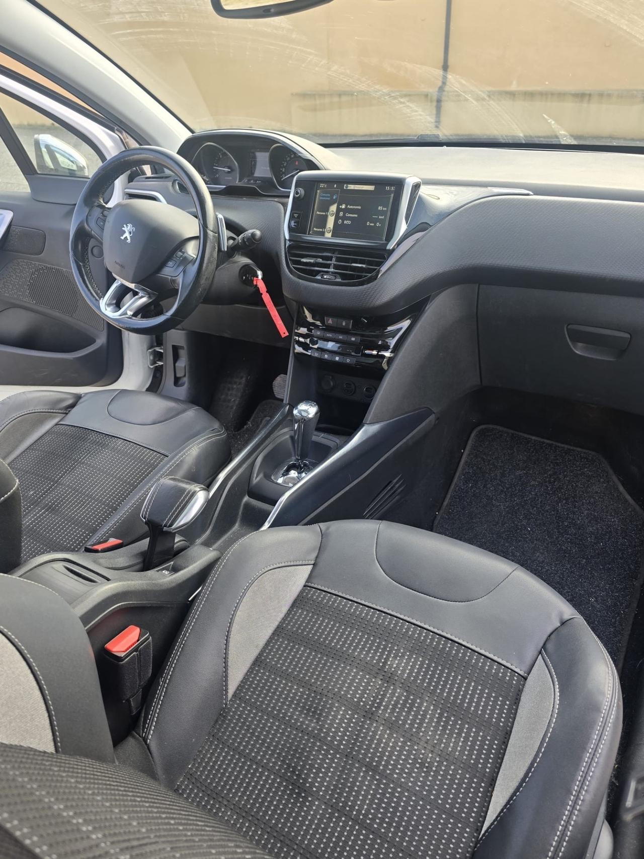 Peugeot 2008 1.6 e-HDi 92 CV Stop&Start robotizzato Allure tetto panoramico