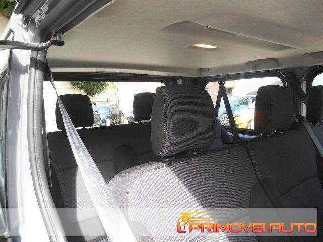 RENAULT Trafic T27 2.0 dCi 145CV Life