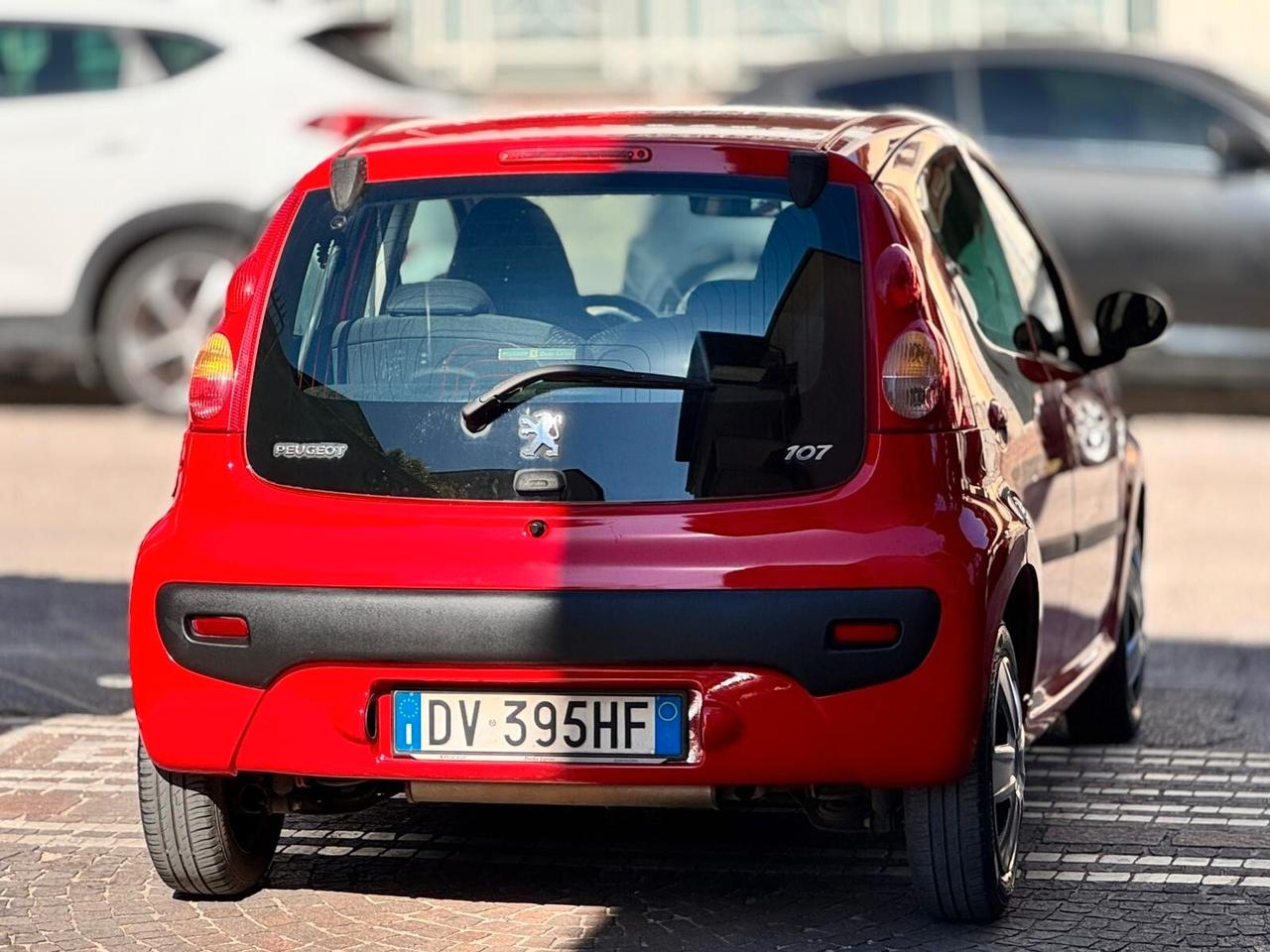 Peugeot 107 1.0 68CV 5p. Sweet Years