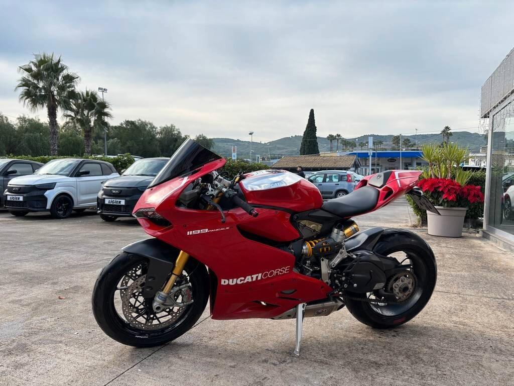 Ducati Panigale R1199 2014 / 18.000 KM Tua a soli 249 Euro al mese