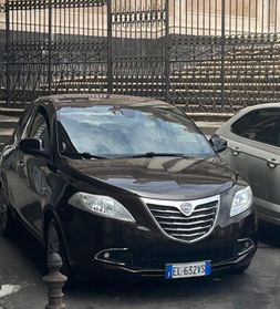 Lancia Ypsilon 1.3 mjt PLATINUM (MOTORE FUSO)