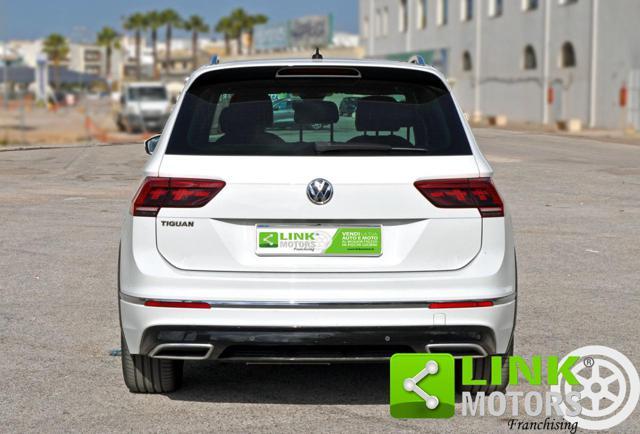 VOLKSWAGEN Tiguan 2.0 R-Line UniPro 150 cv Automatica