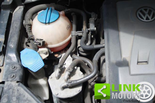 VOLKSWAGEN Passat Var. 2.0 TDI Highline Blue M.Tech.
