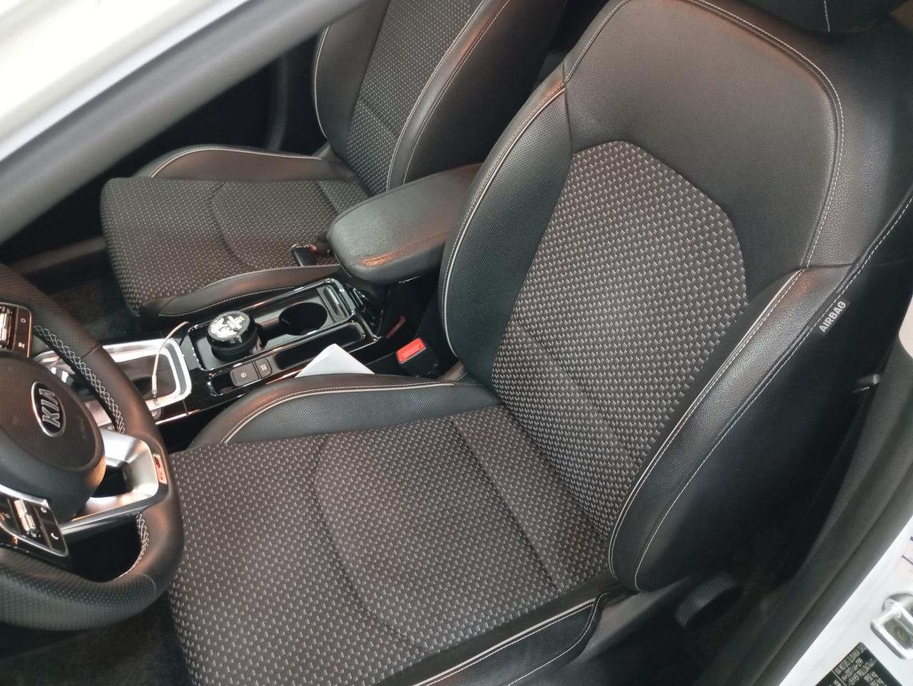 Kia XCeed 1.6 CRDi 136 CV MHEV DCT High Tech