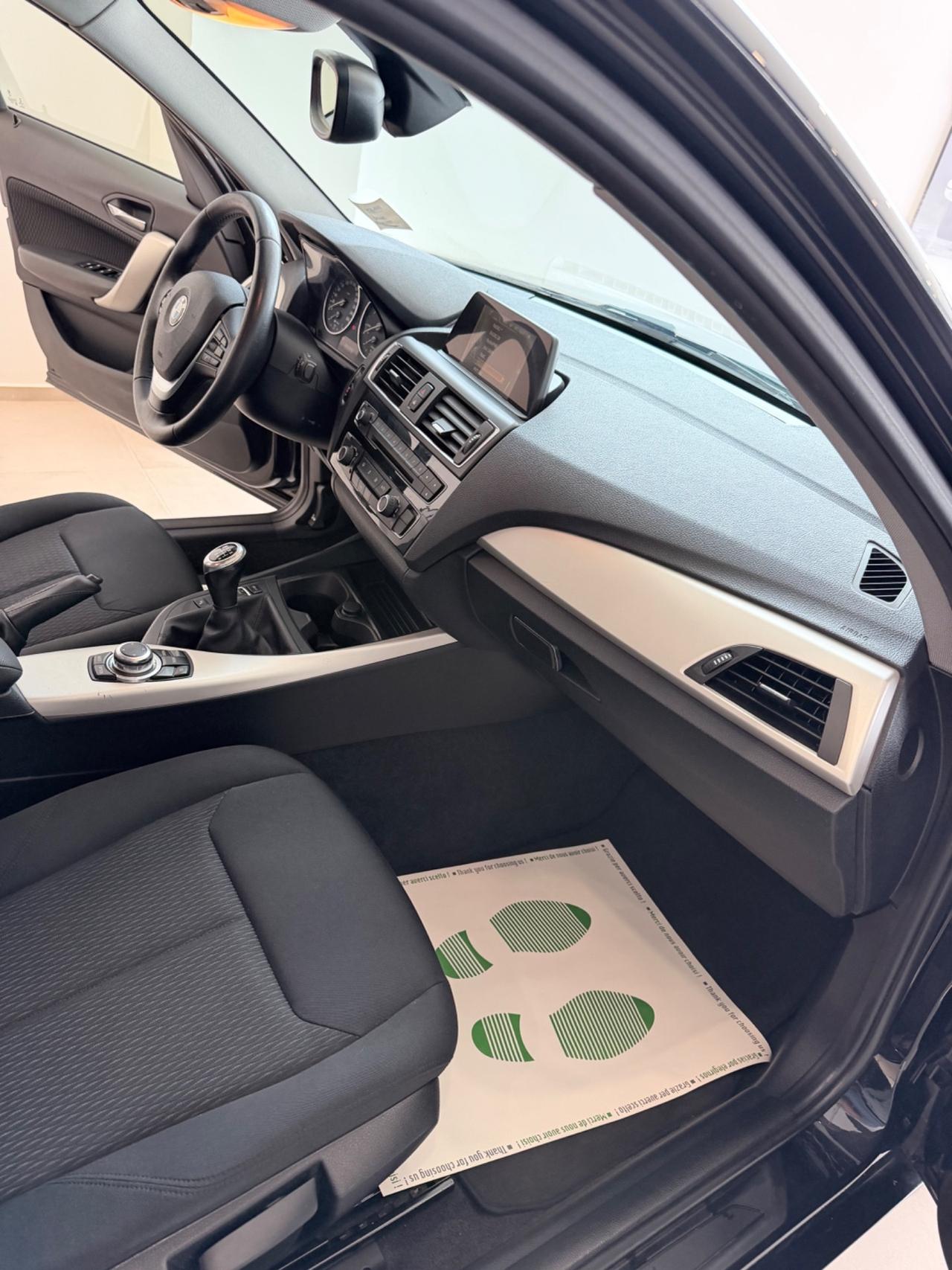Bmw 116 116d 5p. Advantage